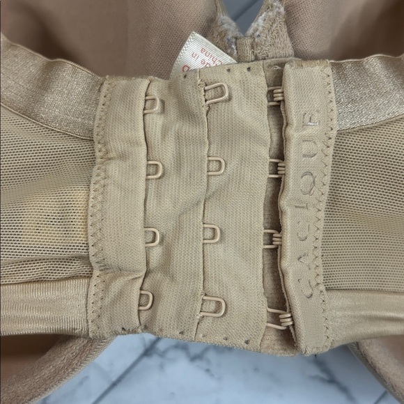 NWOT Cacique Lane Bryant Womans Full Coverage Bra Nude UNDERWIRE 46DDD - Picture 5 of 10